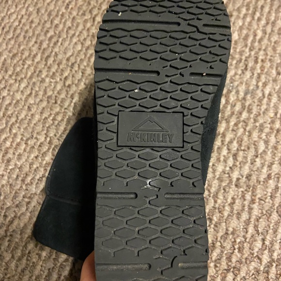 Mckinley black shoes size us 7 - Picture 5 of 5